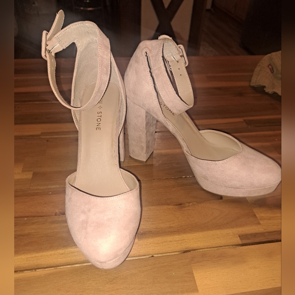 Womens high heels light pink 9.5